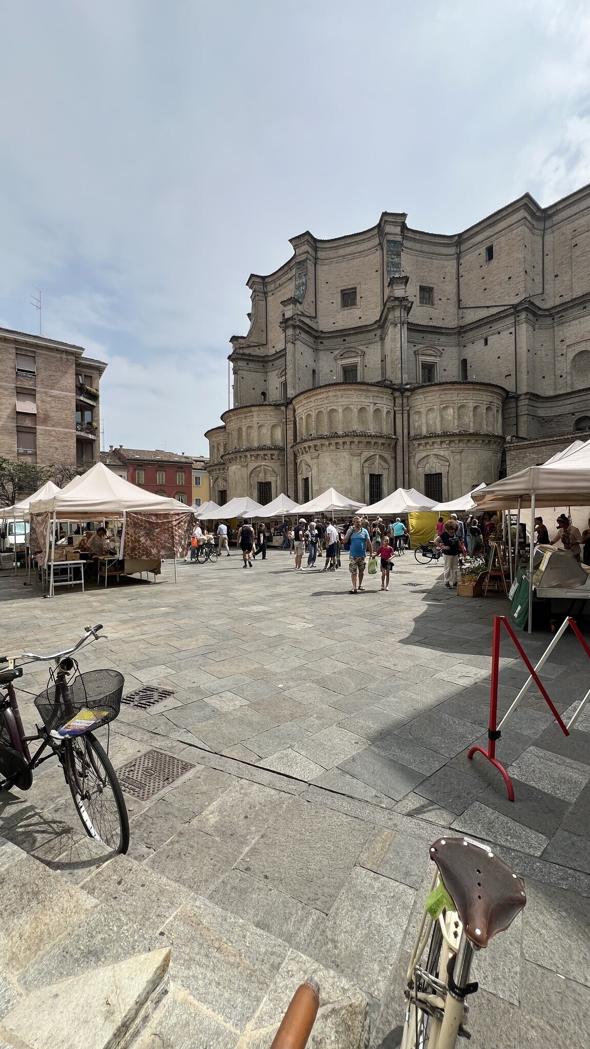 La Corte di Parma - Dalla terra alla tavola. Il primo mercato dei produttori nel cuore di Parma!