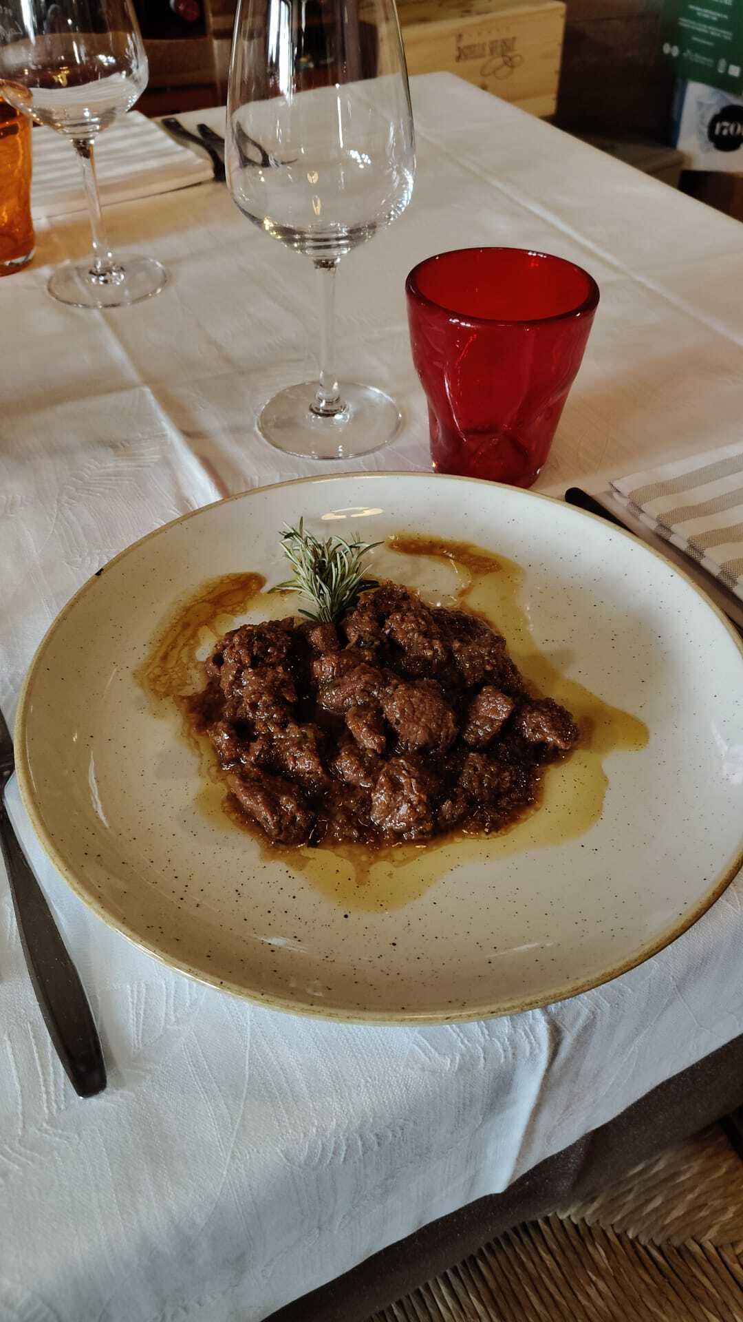 Cervo al bargnolino all'osteria La Maestà